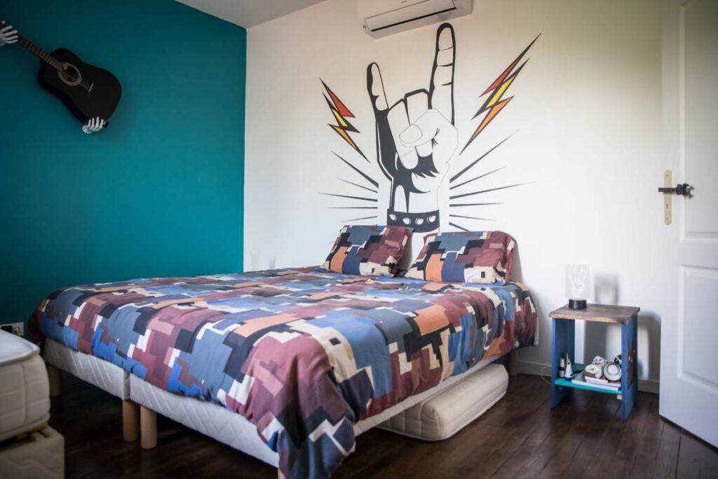 Chambre rock'n roll hébergement insolite